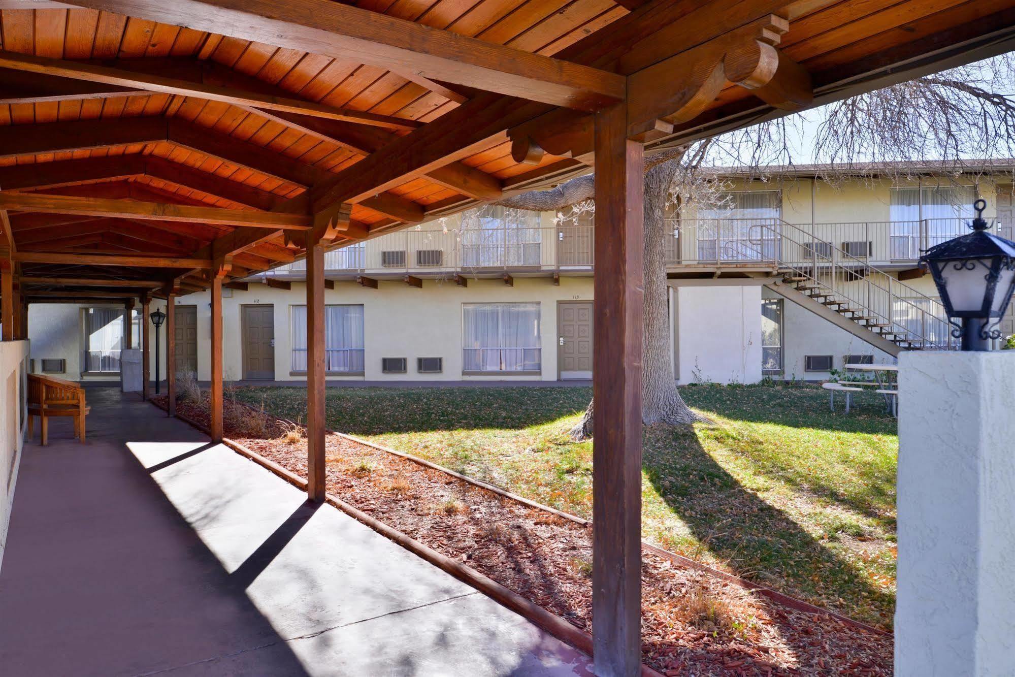 Lamplighter Inn Santa Fe Exterior photo